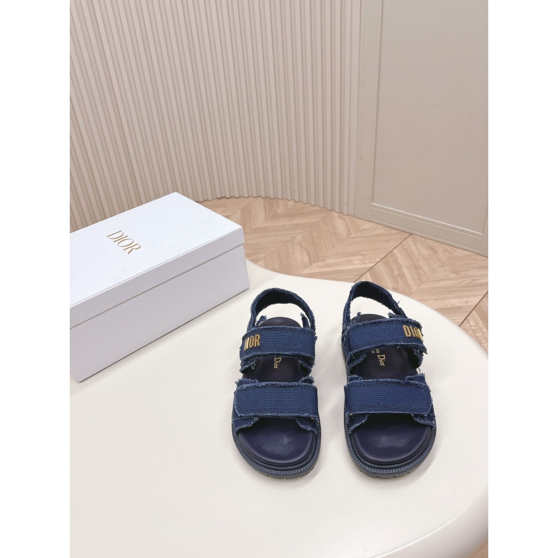 ch**an D*or slippers